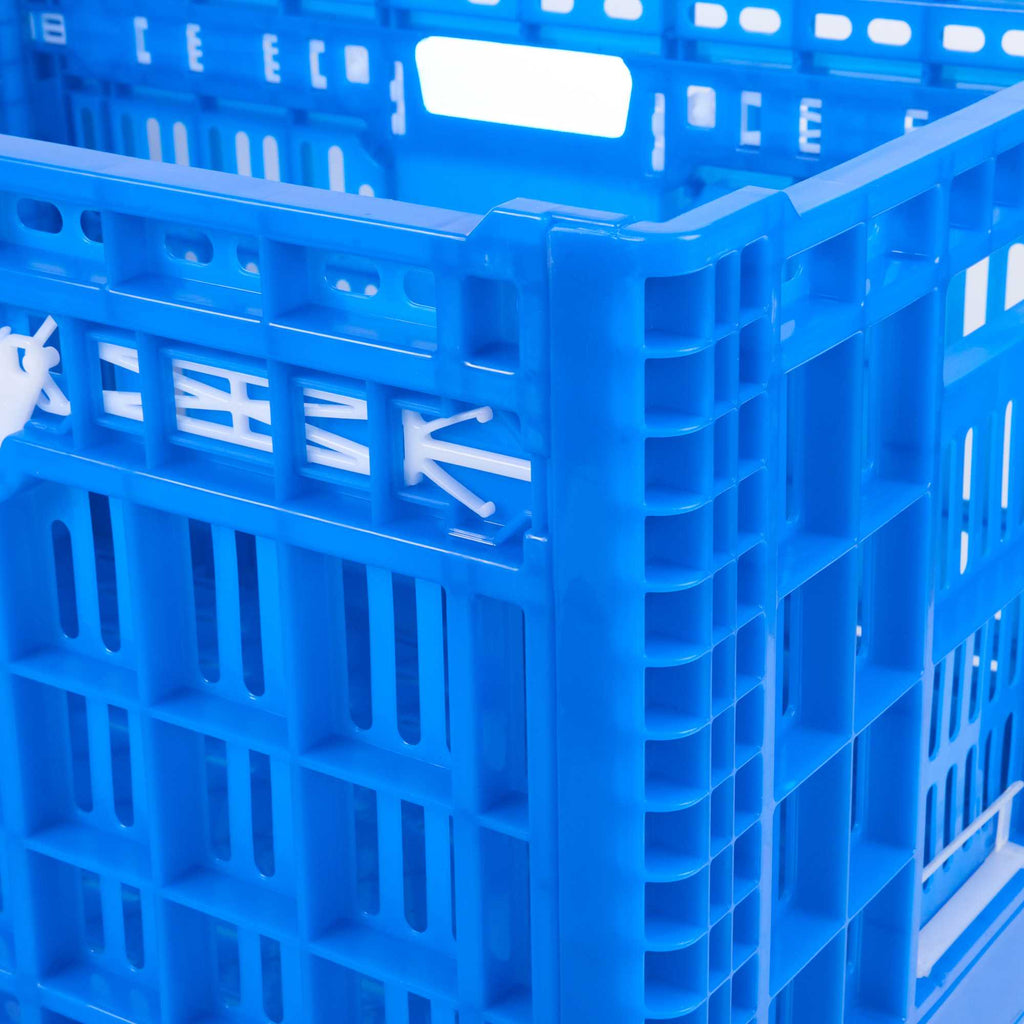 Cater Tek Rectangle Blue Plastic Collapsible Crate - Vented, Stackable - 23 3/4" x 15 3/4" x 13 1/2" - 1 count box