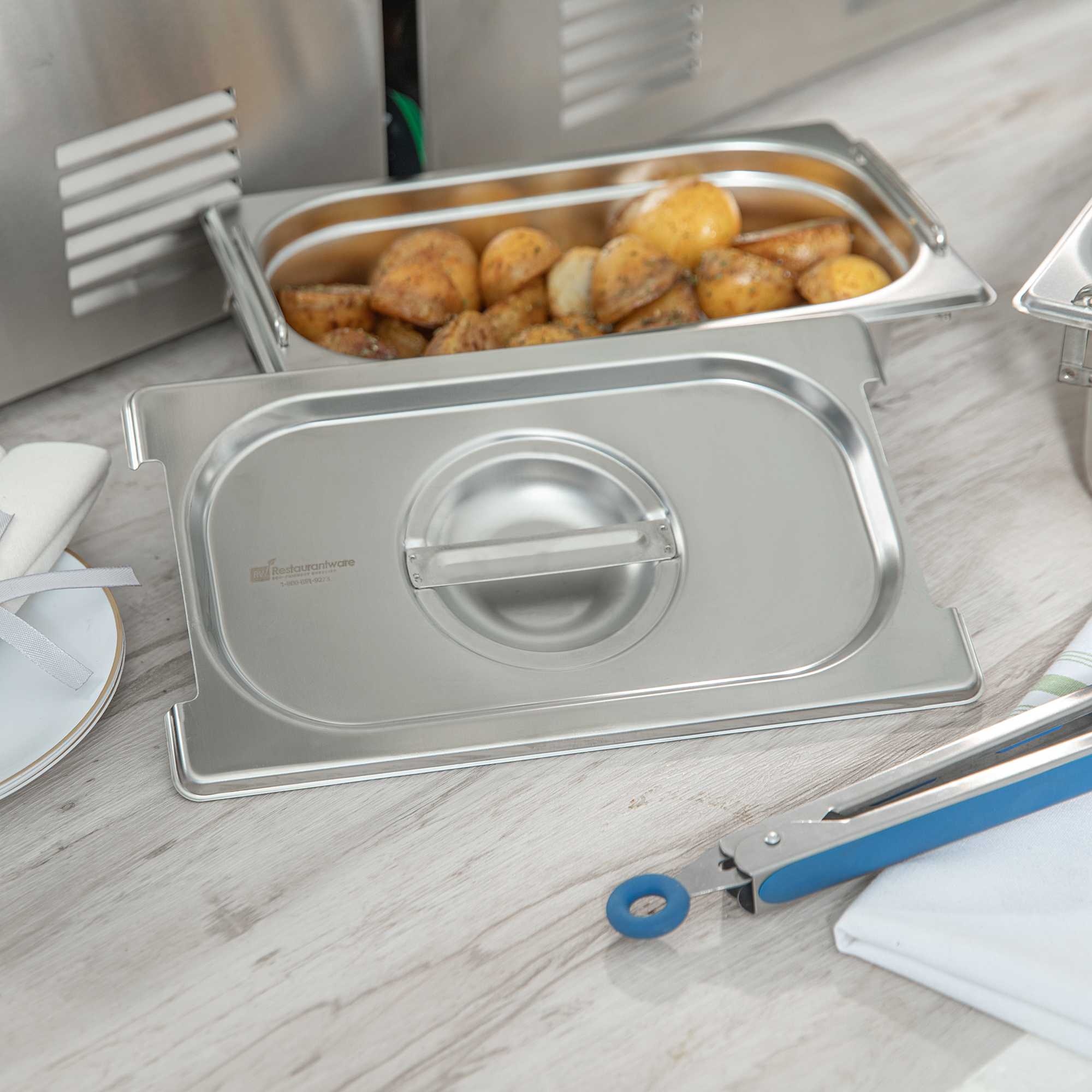 Met Lux Rectangle Stainless Steel Lid - Fits 1/4 Size Steam Table Pan - 1 count box