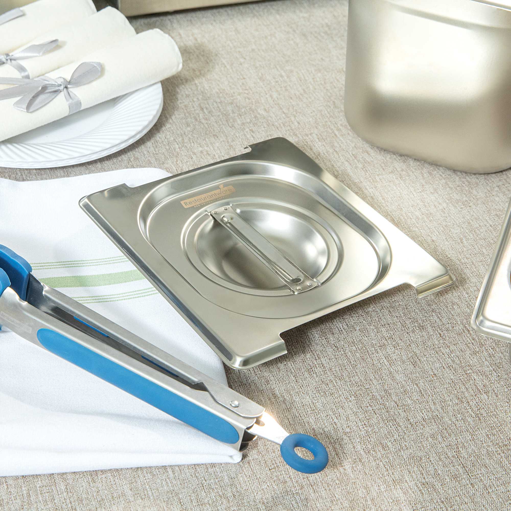Met Lux Rectangle Stainless Steel Lid - Fits 1/6 Size Steam Table Pan - 1 count box