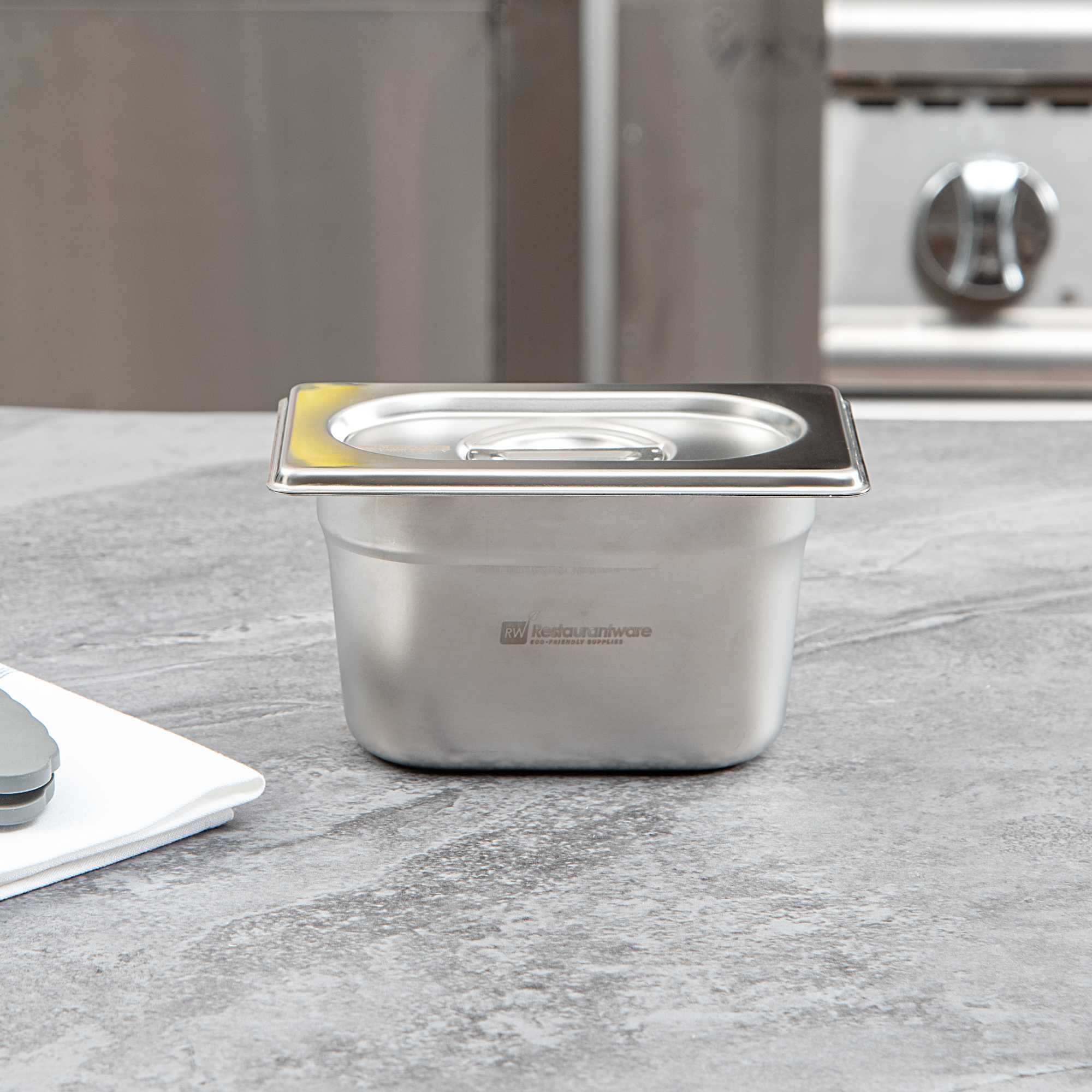 Met Lux Rectangle Stainless Steel Lid - Fits 1/9 Size Steam Table Pan - 1 count box