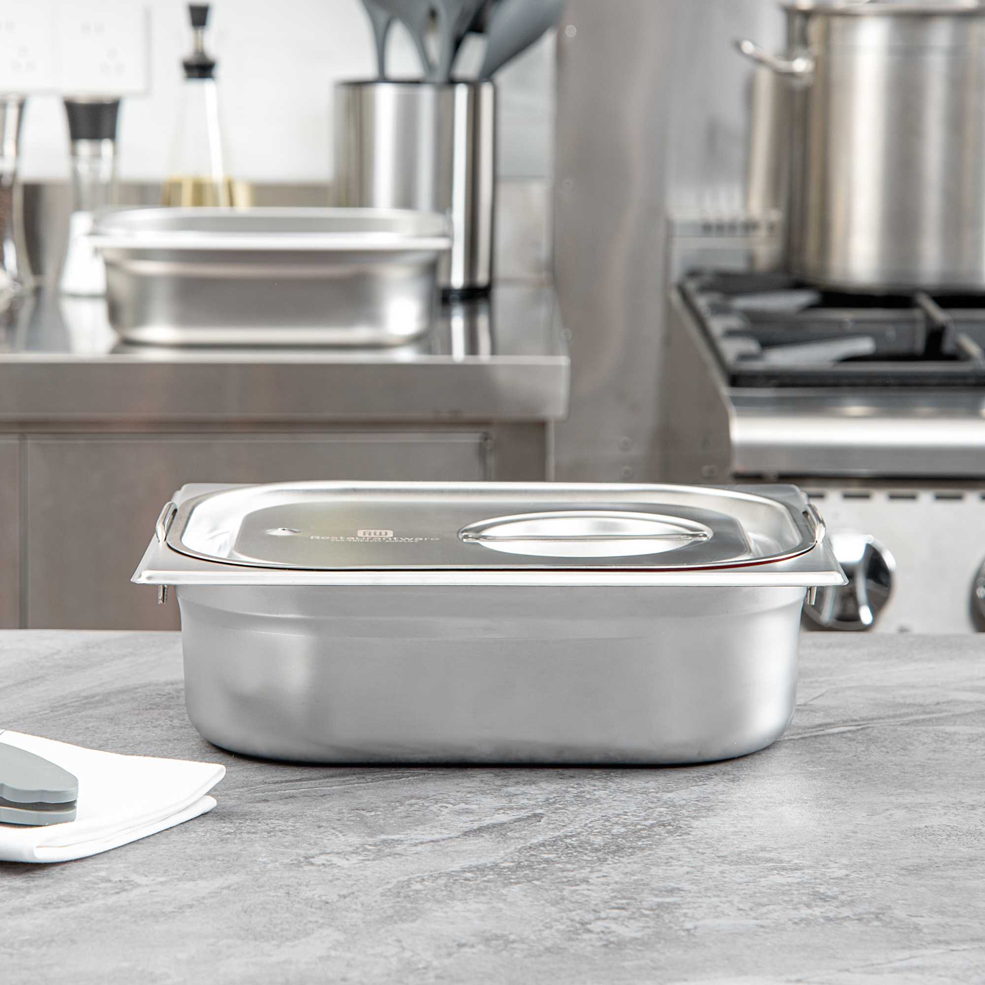 Met Lux Rectangle Stainless Steel Travel Lid - Fits 1/2 Size Steam Table Pan - 1 count box