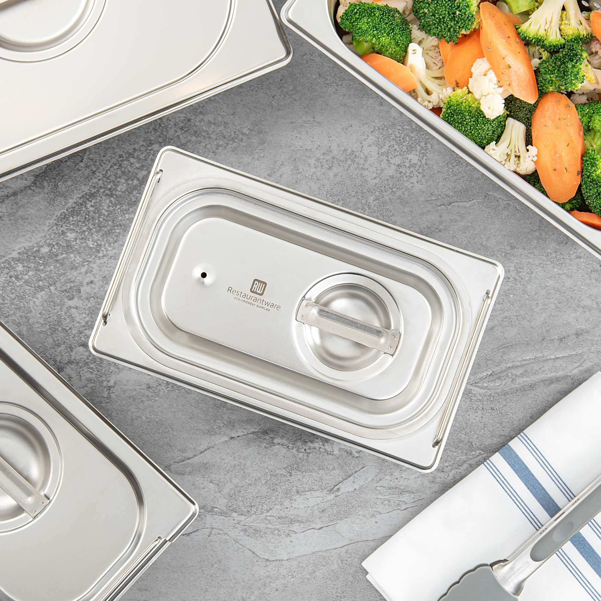 Met Lux Rectangle Stainless Steel Travel Lid - Fits 1/4 Size Steam Table Pan - 1 count box