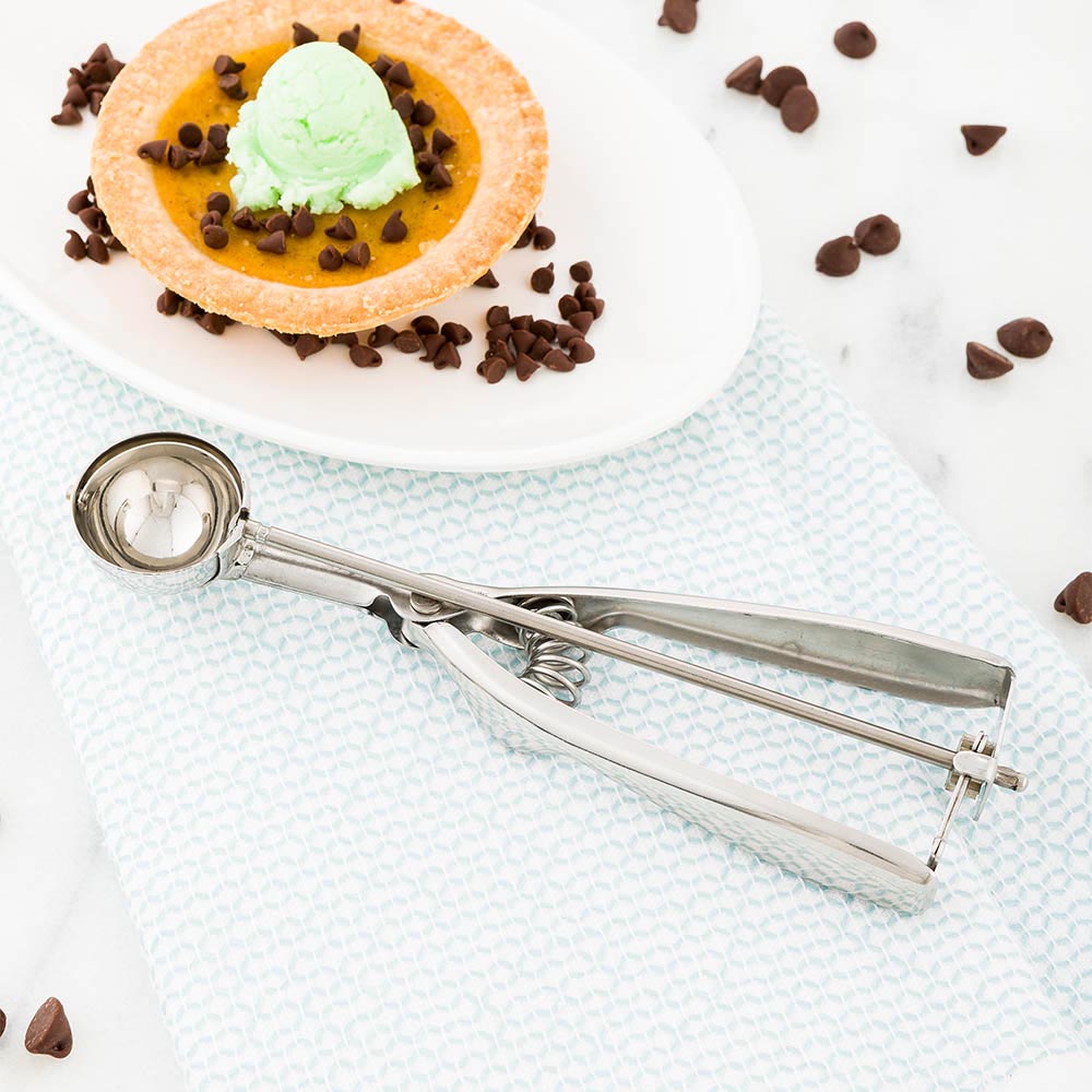 Met Lux 0.5 oz Silver Stainless Steel #70 Ice Cream Scoop - 1 count box