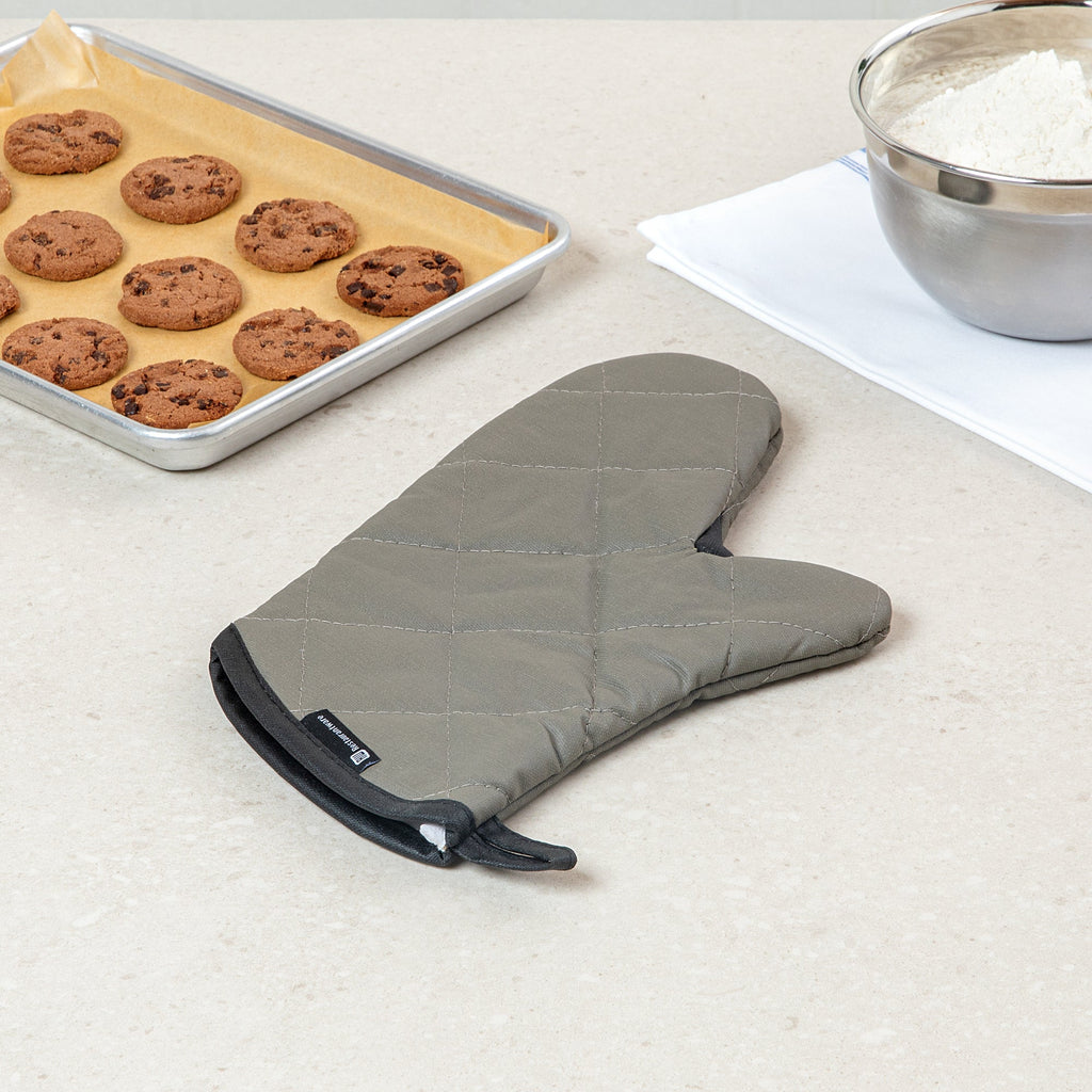 RW Threads Gray Cotton Oven Mitt - Flame Retardant, with Thumb Guard - 13" x 8" x 1/2" - 1 count box