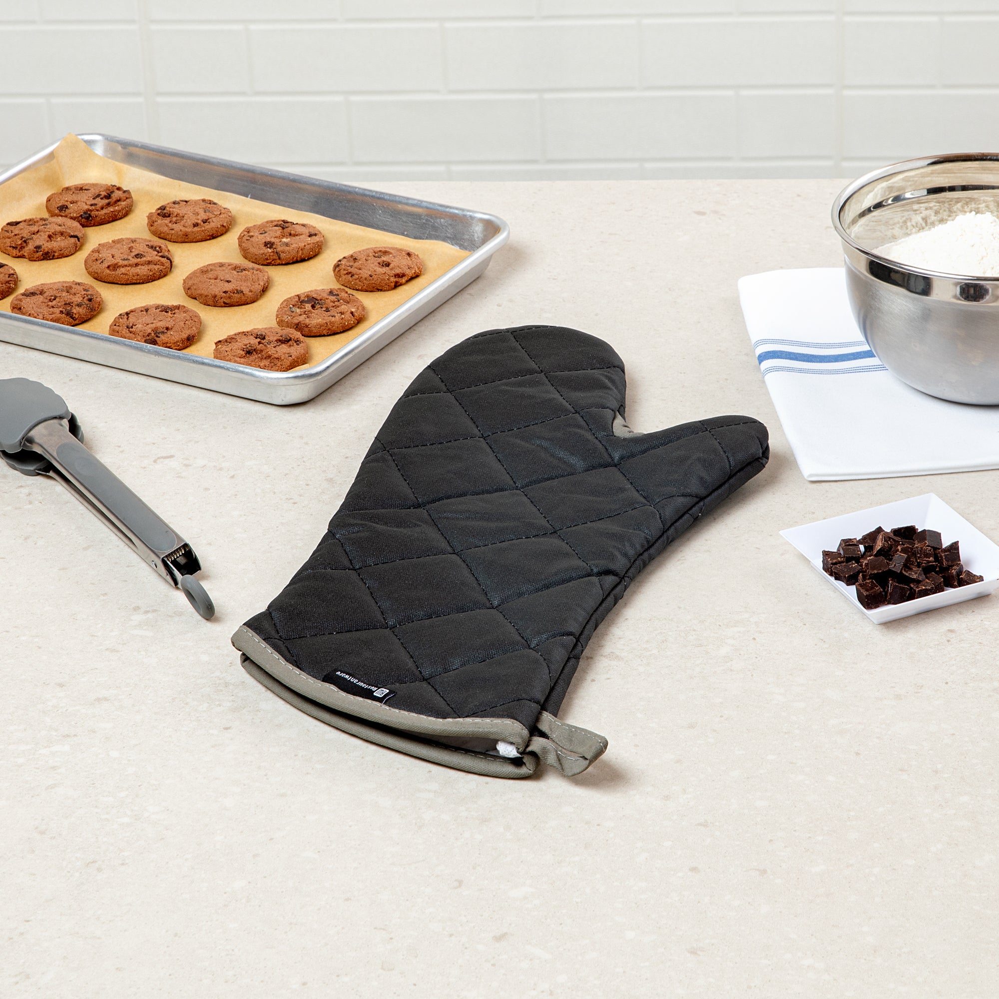 RW Threads Black Cotton Oven Mitt - Flame Retardant, with Thumb Guard - 17" x 8" x 1/2" - 1 count box