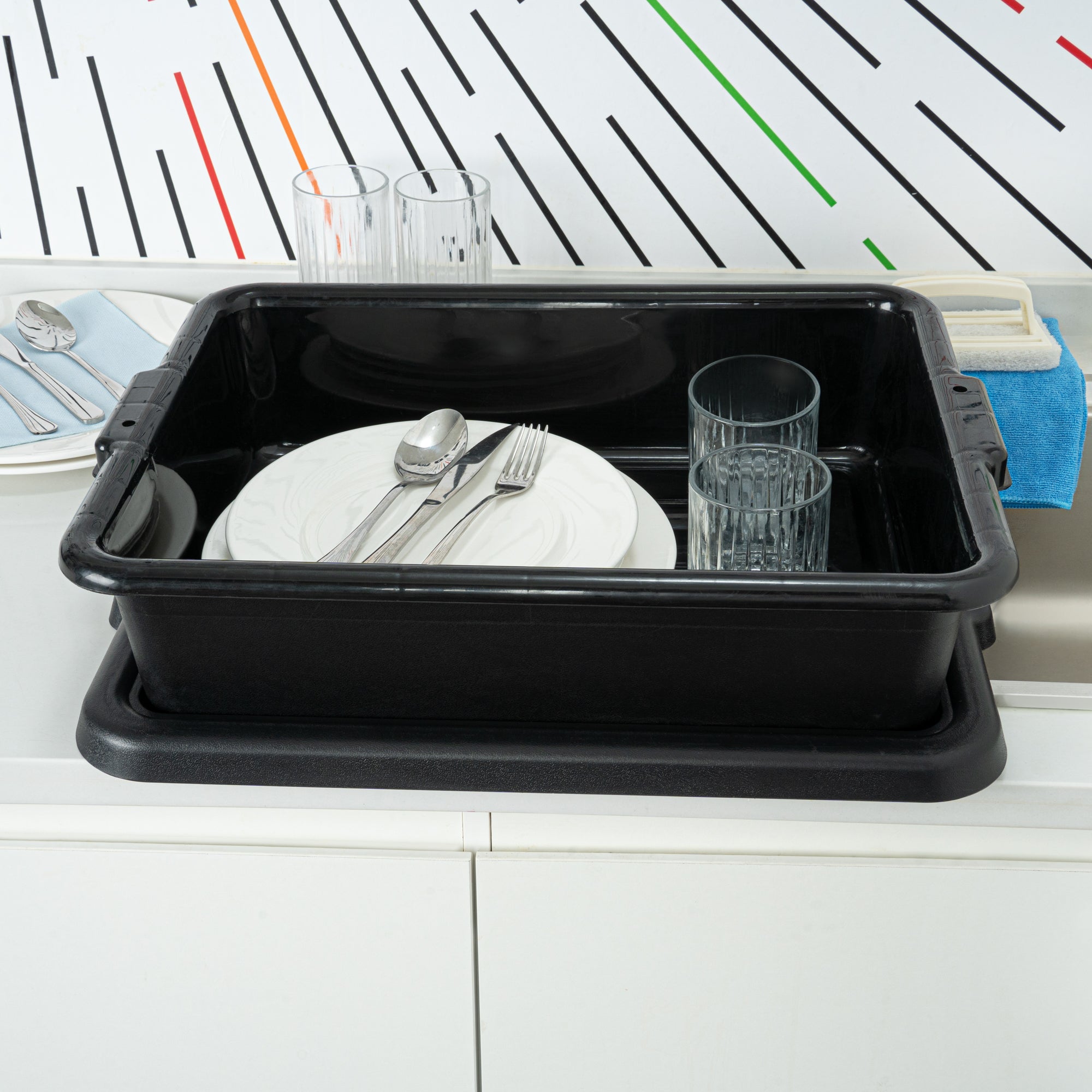 RW Clean Black Plastic Bus Tub - Easy Grip - 21 1/4" x 15 3/4" x 4 3/4" - 1 count box