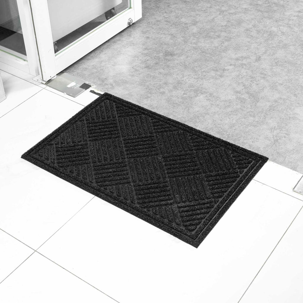 Comfy Feet Black Heavy-Duty Outdoor Floor Mat - Diamond - 36" x 24" - 1 count box