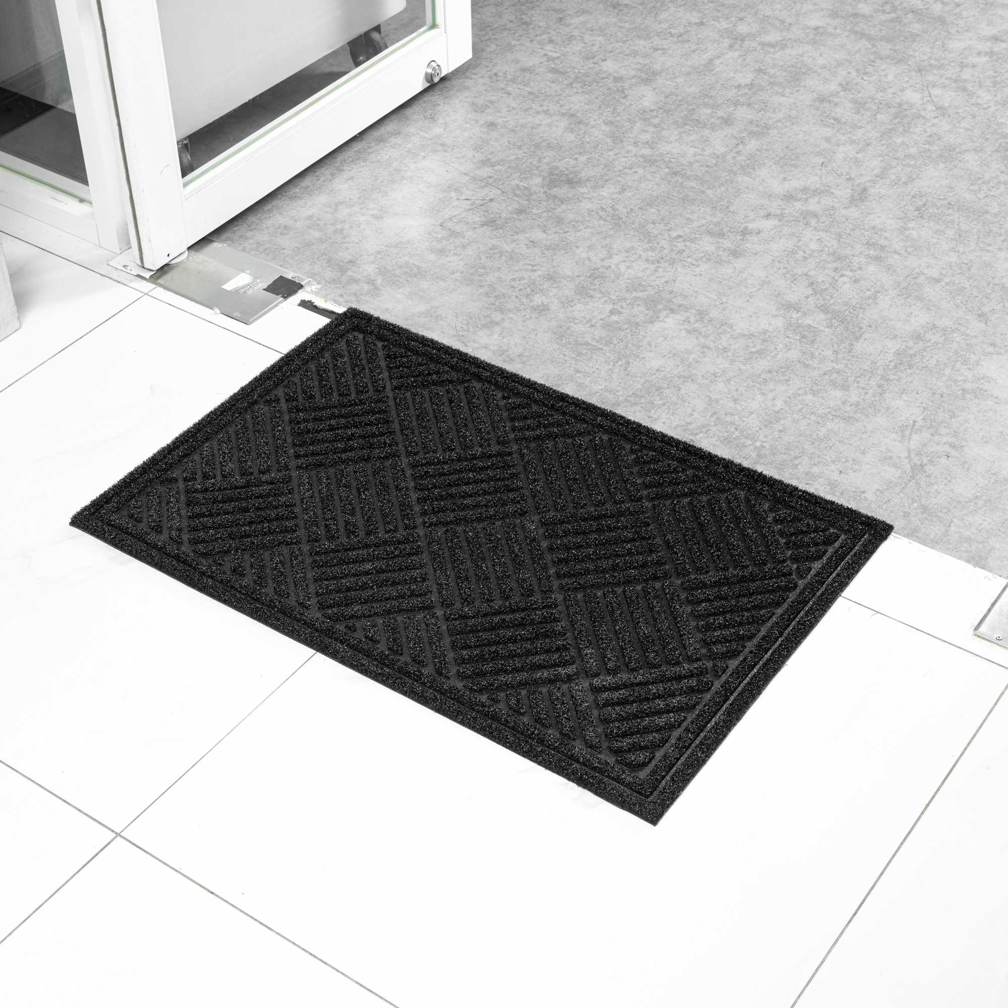 Comfy Feet Black Heavy-Duty Outdoor Floor Mat - Diamond - 36" x 24" - 1 count box