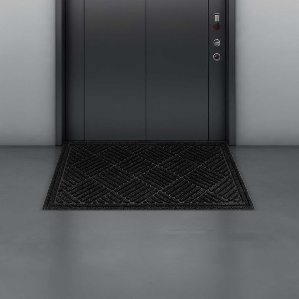 Comfy Feet Black Heavy-Duty Outdoor Floor Mat - Diamond - 36" x 24" - 1 count box
