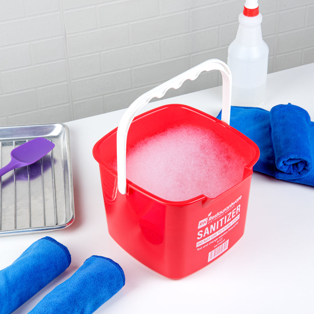 RW Clean 8 Qt Square Red Plastic Sanitizing Bucket - with Plastic Handle - 9 3/4" x 9 3/4" x 7 1/2" - 10 count box
