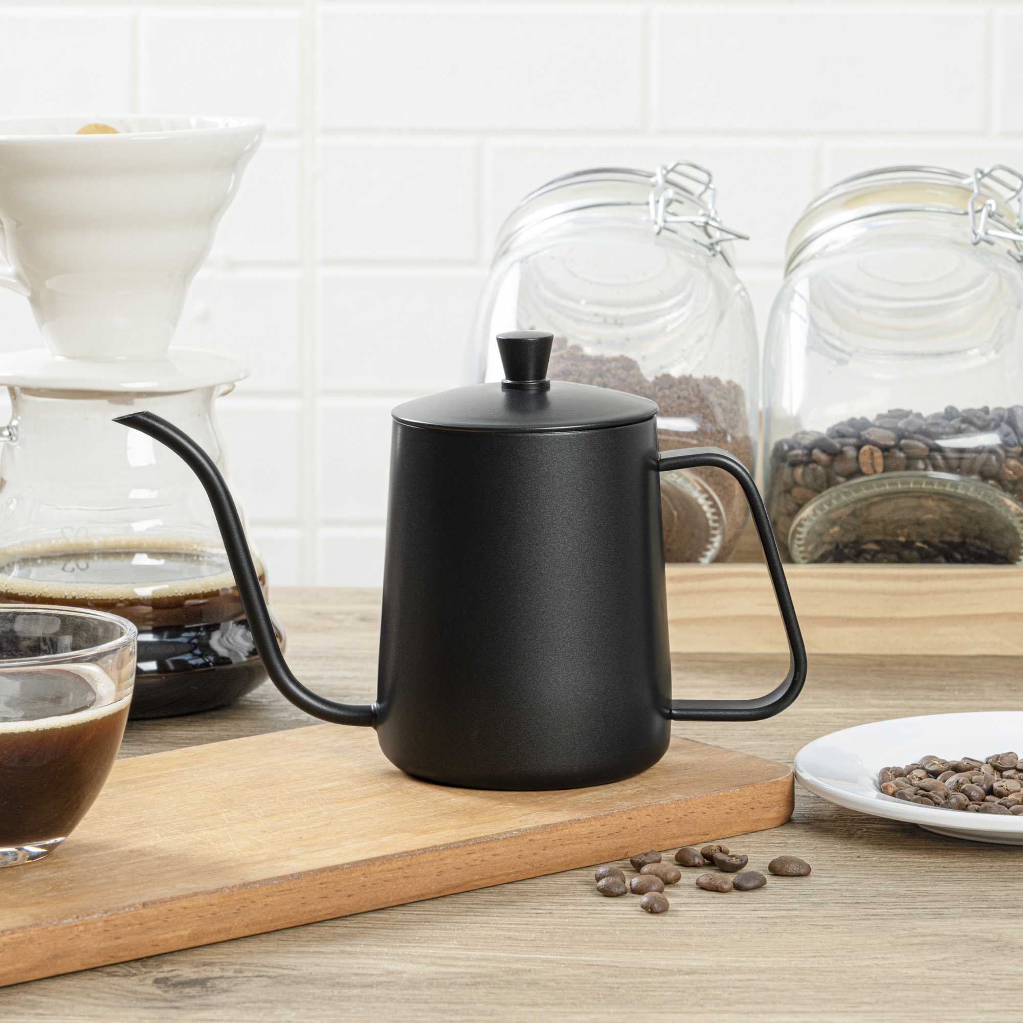 Restpresso 20 oz Black Stainless Steel Pour Over / Gooseneck Kettle - 8 3/4" x 3 1/2" x 5 1/2" - 1 count box
