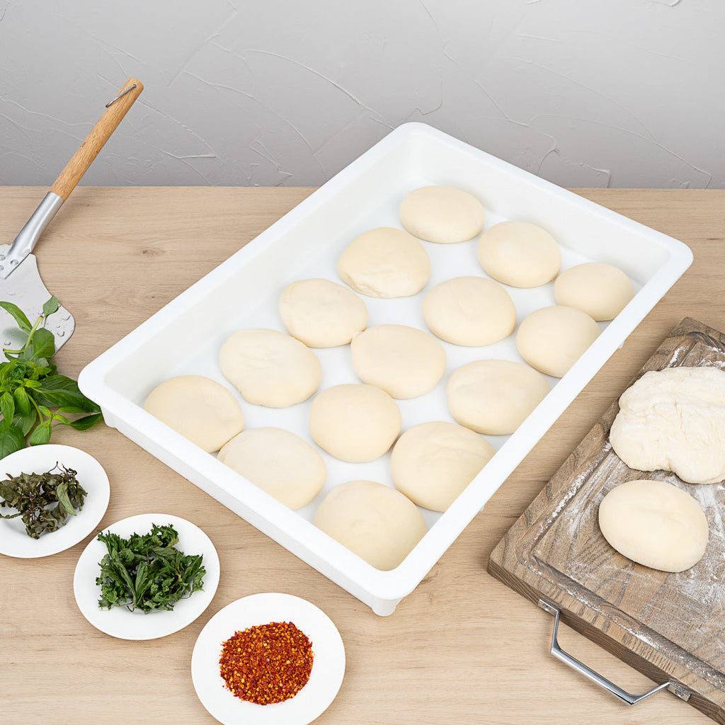 Pizzaly White Plastic Pizza Dough Proofing Box - 26" x 18" x 3" - 1 count box
