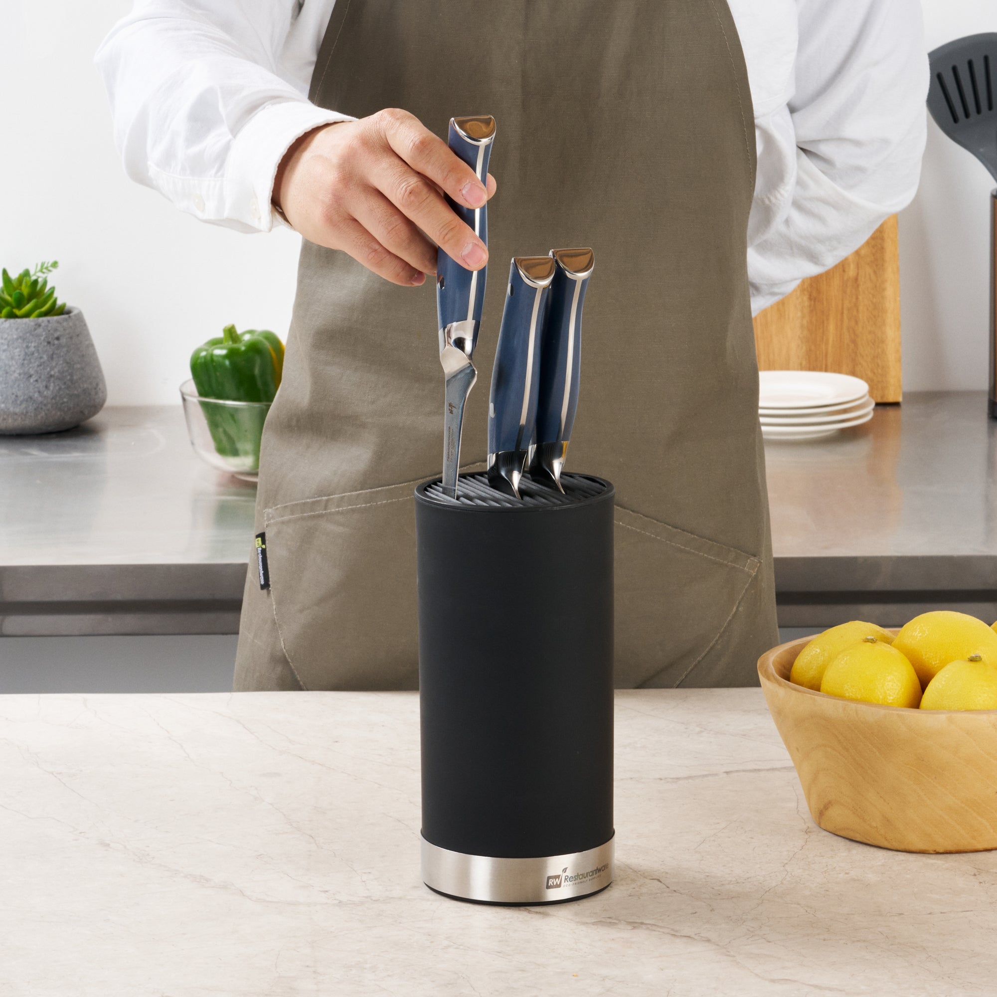 Sensei Round Black Knife Block - Soft Touch - 4 1/4" x 4 1/4" x 9" - 1 count box