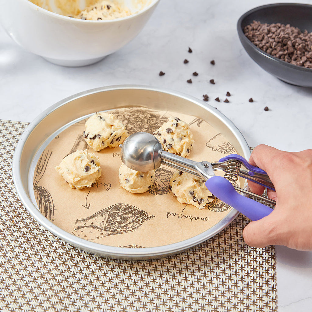 Comfy Grip 0.8 oz Stainless Steel #40 Ice Cream Scoop - with Purple Handle - 1 count box