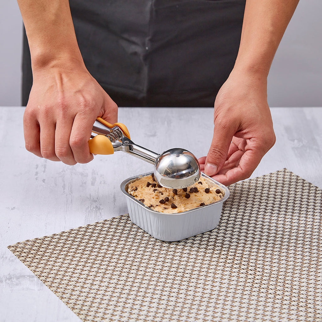 Comfy Grip 1.6 oz Stainless Steel #20 Ice Cream Scoop - with Yellow Handle - 1 count box