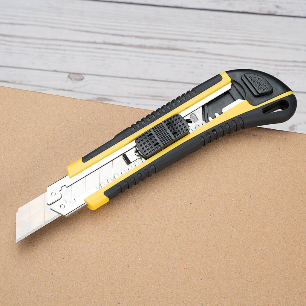 Handy Tek Yellow Snap Off Blade Knife - Anti-Slip Handle - 6 3/4" - 4 count box