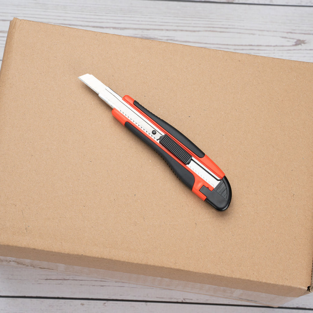 Handy Tek Orange Snap Off Blade Knife - Anti-Slip Handle - 5 1/4"" - 4 count box