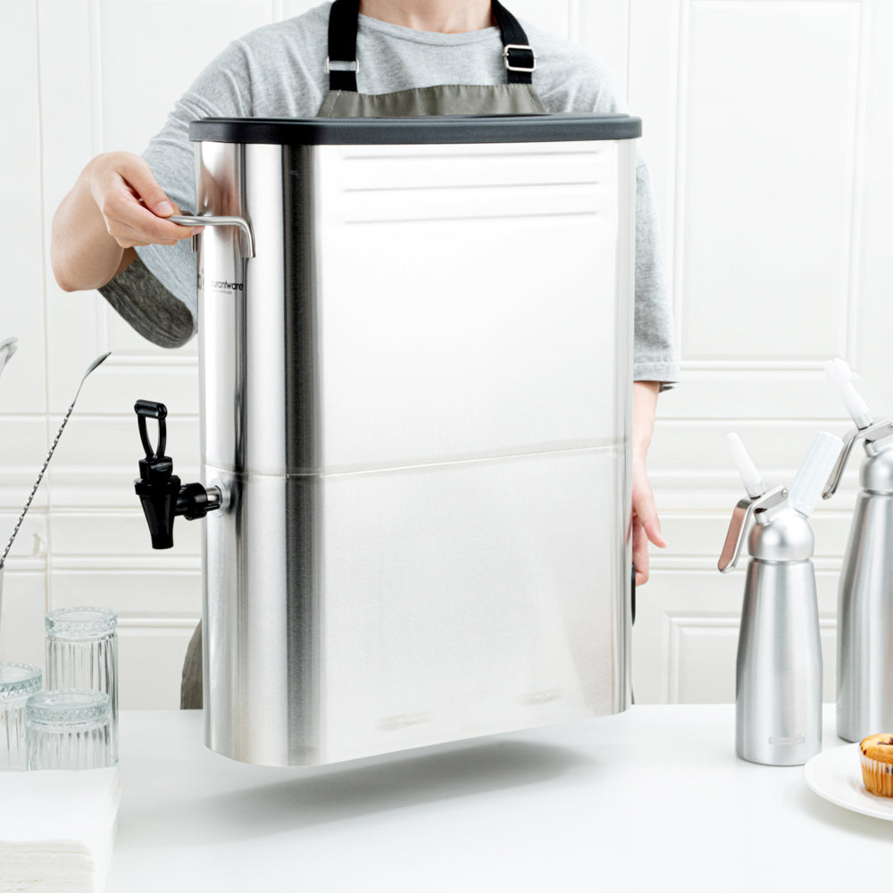 Bev Tek 5 gal Silver 13/0 Stainless Steel Iced Tea Dispenser - 16 1/2" x 6 3/4" x 20 3/4" - 1 count box