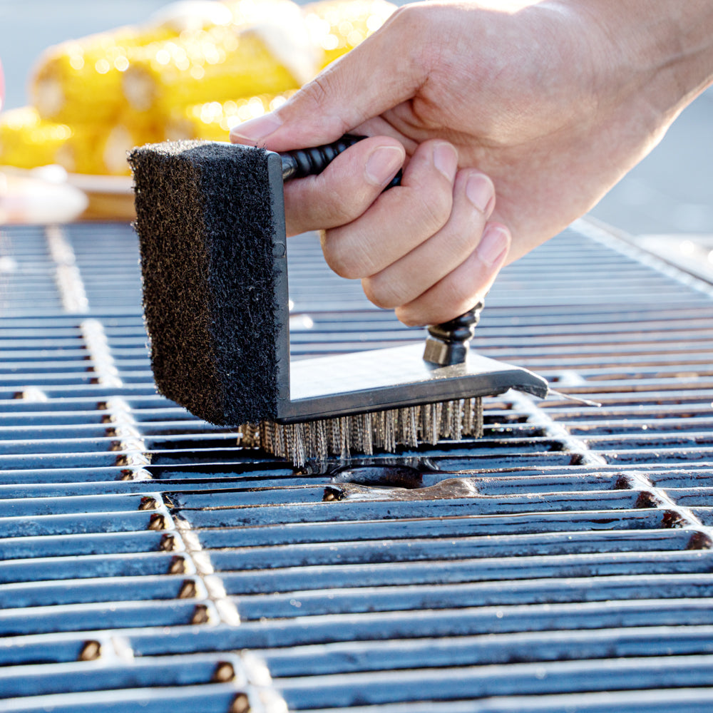 Met Lux Handheld Grill Brush / Scraper - with Scouring Pad - 4 1/2" - 1 count box