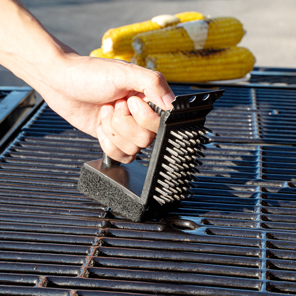 Met Lux Handheld Grill Brush / Scraper - with Scouring Pad - 4 1/2" - 1 count box