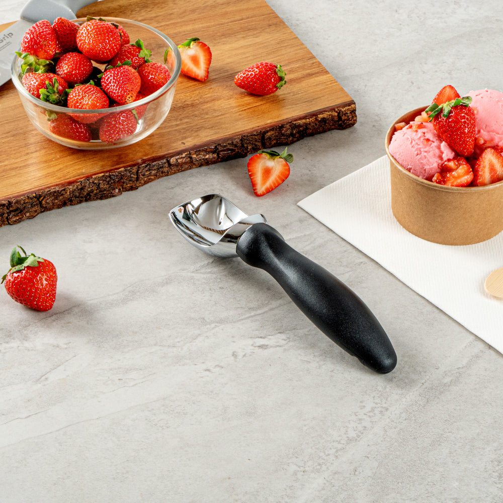 Comfy Grip Black Metal Ice Cream Scoop - 7 3/4" x 2" x 1 3/4" - 1 count box