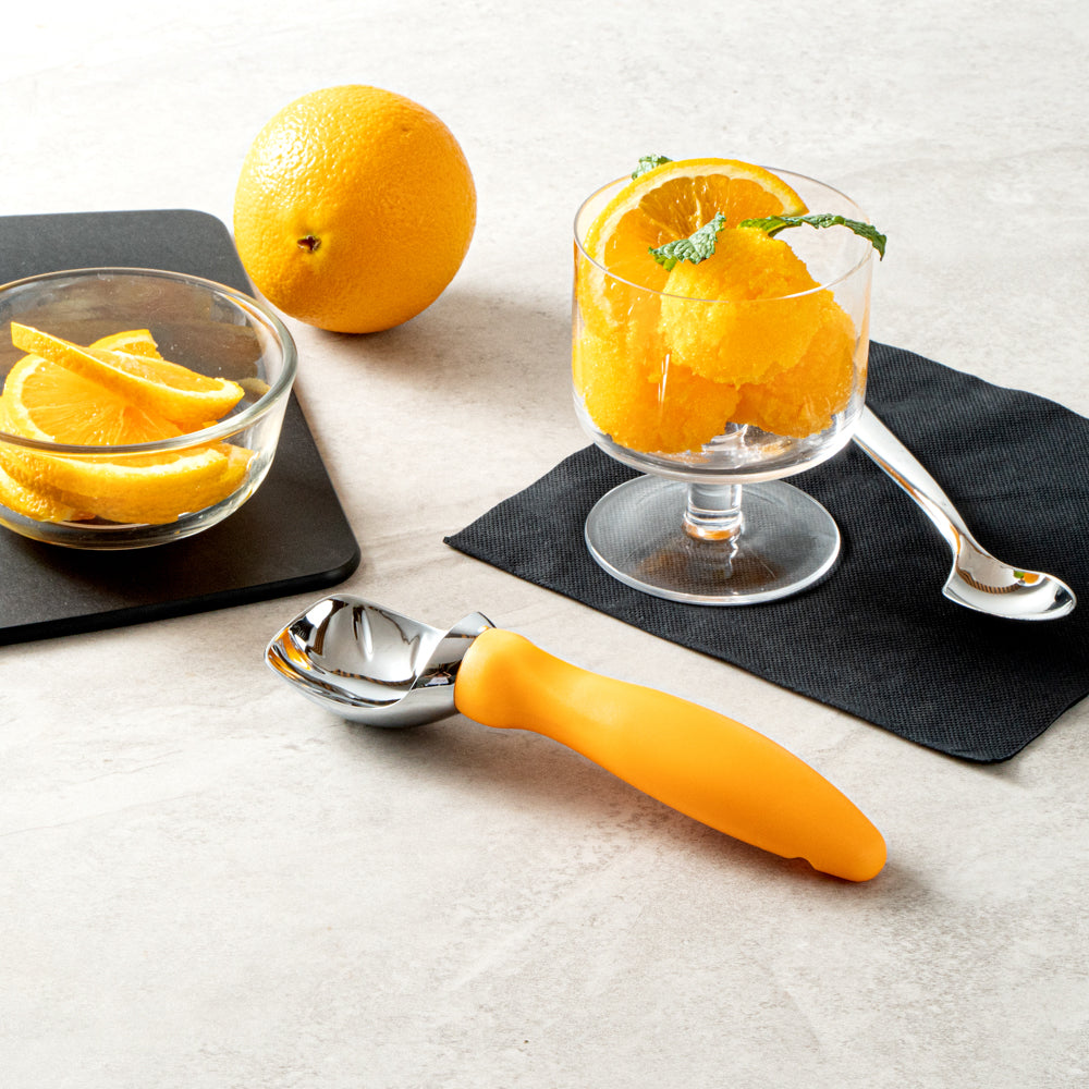 Comfy Grip Tangerine Orange Metal Ice Cream Scoop - 7 3/4" x 2" x 1 3/4" - 1 count box