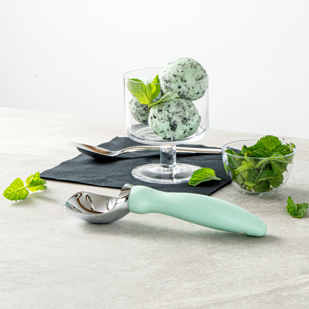 Comfy Grip Teal Metal Ice Cream Scoop - 7 3/4" x 2" x 1 3/4" - 1 count box