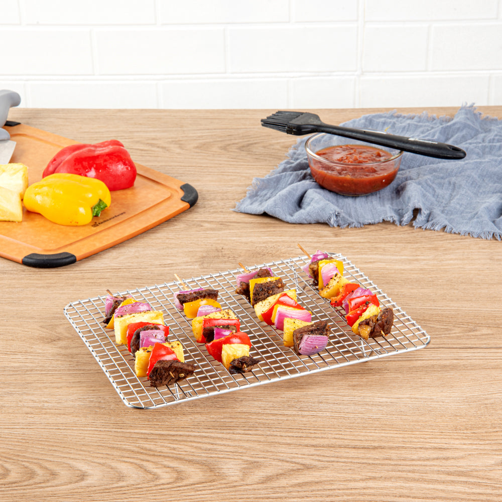 Met Lux Stainless Steel Footed Wire Cooling Rack - For Quarter Size Sheet Pan - 8 1/2" x 12" - 1 count box