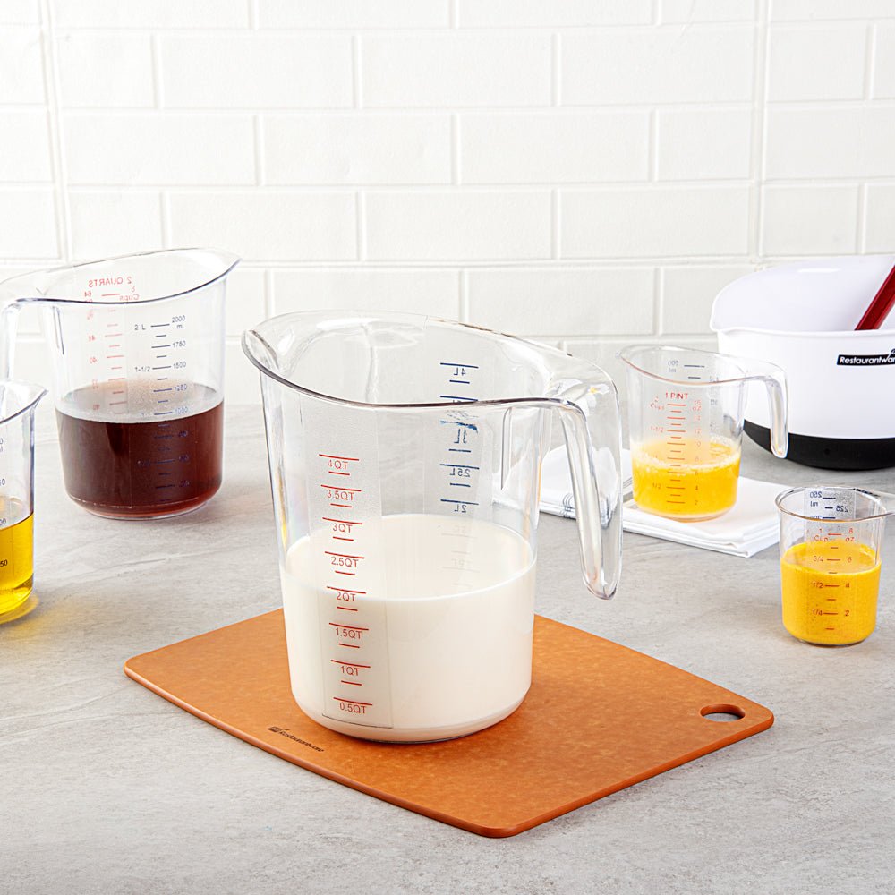Chef 101 4 qt (16 cups) Clear Plastic Measuring Cup - 9 1/2" x 7 1/4" x 9 1/2" - 1 count box