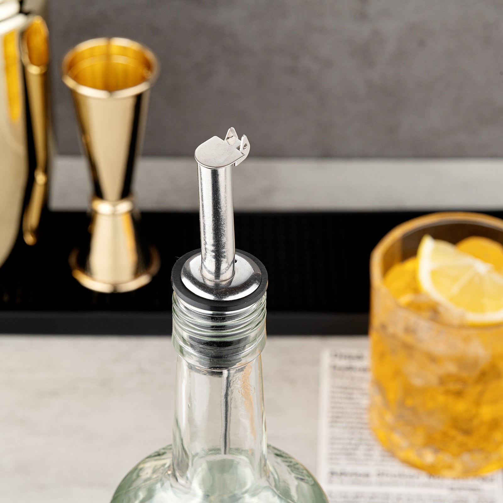 Bar Lux Stainless Steel Liquor Pourer - with Flip Cap - 4 1/4" x 1" x 1" - 10 count box