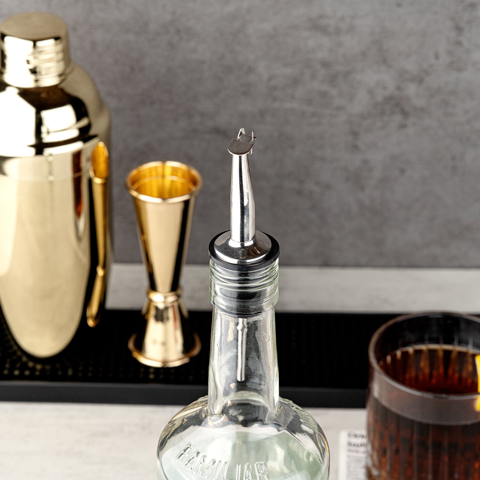 Bar Lux Stainless Steel Tapered Liquor Pourer - with Flip Cap - 4 1/4" x 1" x 1" - 1 count box