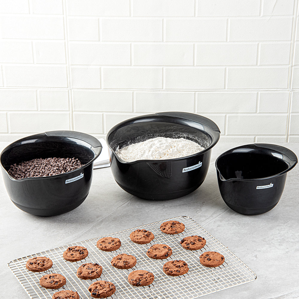 Comfy Grip Black Plastic 3-Piece Mixing Bowl Set - with Pour Spout - 1 count box