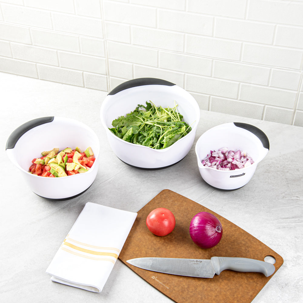 Comfy Grip White Plastic 3-Piece Mixing Bowl Set - with Pour Spout - 1 count box