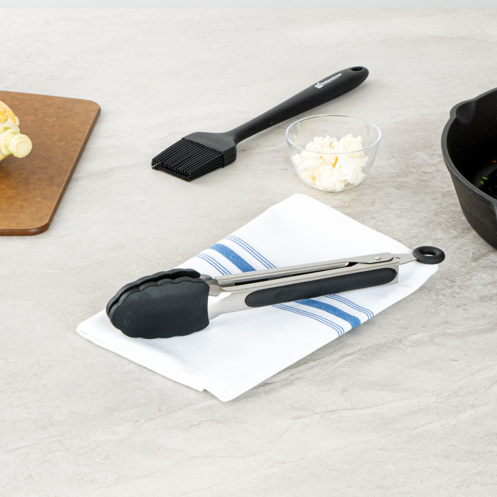 Met Lux Black Stainless Steel Kitchen Tong - Scalloped - 9" x 1 1/2" x 1" - 1 count box