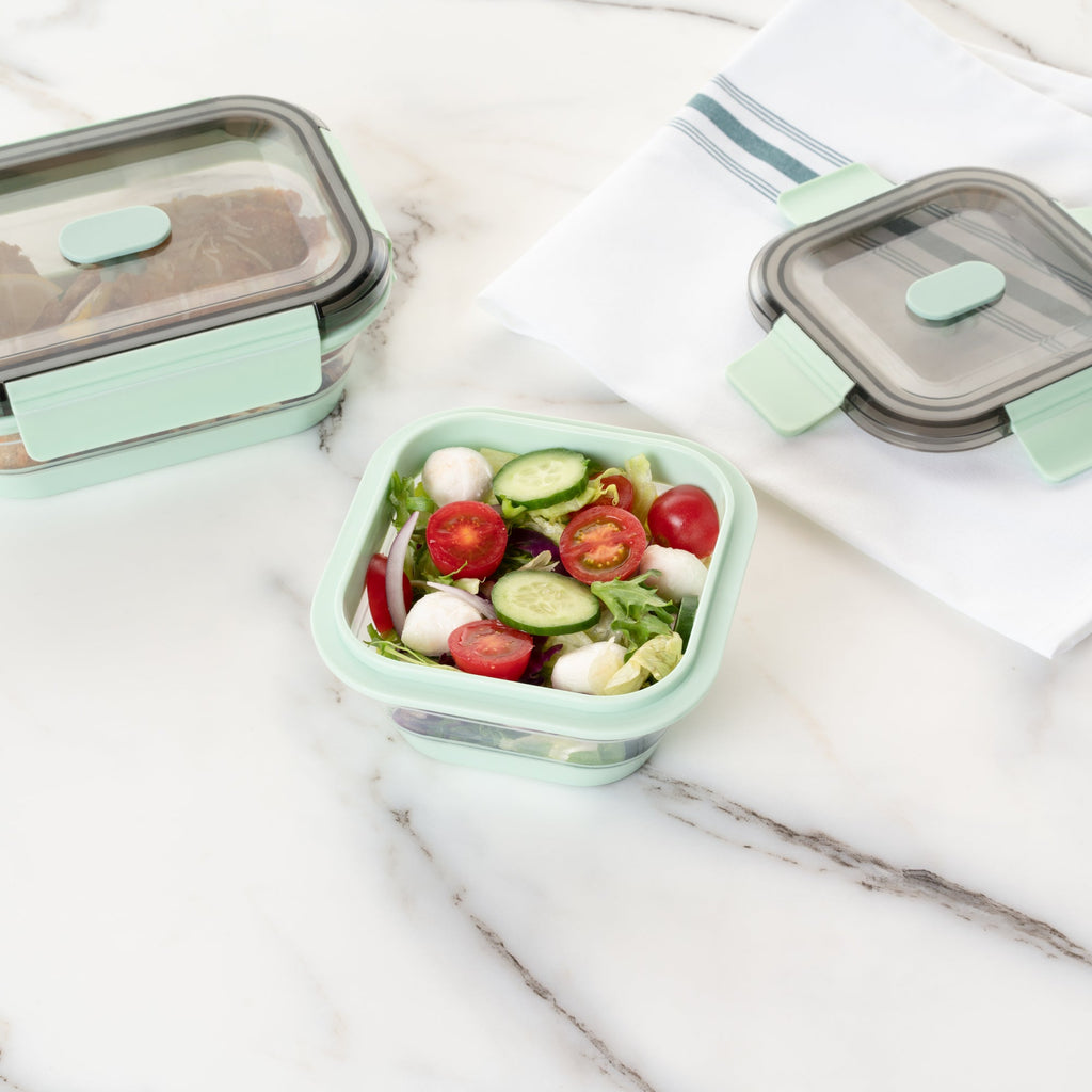 Fresh Hero 17 oz Green Plastic Airtight Food Storage Container - with Vented Lid, Collapsible - 5 1/2" x 5 1/2" x 2 3/4" - 1 count box