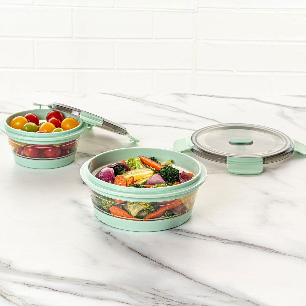 Fresh Hero 27 oz Green Plastic Airtight Food Storage Container - with Vented Lid, Collapsible - 6 3/4" x 6 3/4" x 2 3/4" - 1 count box
