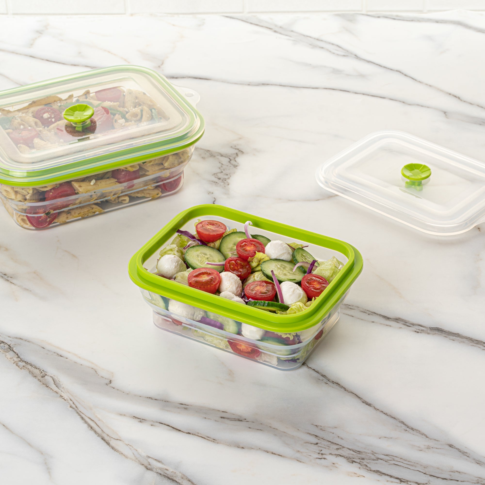 Fresh Hero 32 oz Green Silicone Airtight Food Storage Container - with Vented Lid, Collapsible - 7 3/4" x 5 1/2" x 2 3/4" - 20 count box