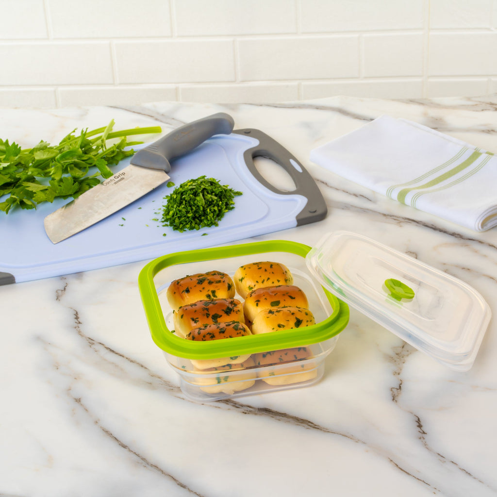 Fresh Hero 37 oz Green Silicone Airtight Food Storage Container - with Vented Lid, Collapsible - 7" x 7" x 3" - 1 count box