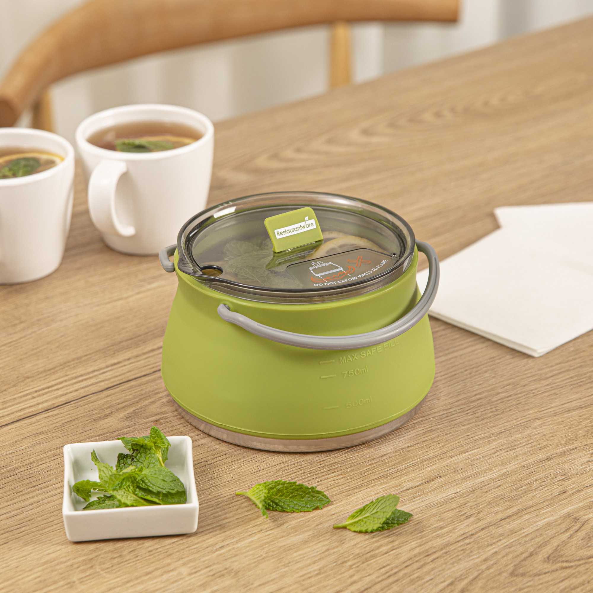 Hi Tek 1L Green Silicone Collapsible Kettle - with Lid - 6" x 6" x 4 1/4" - 20 count box