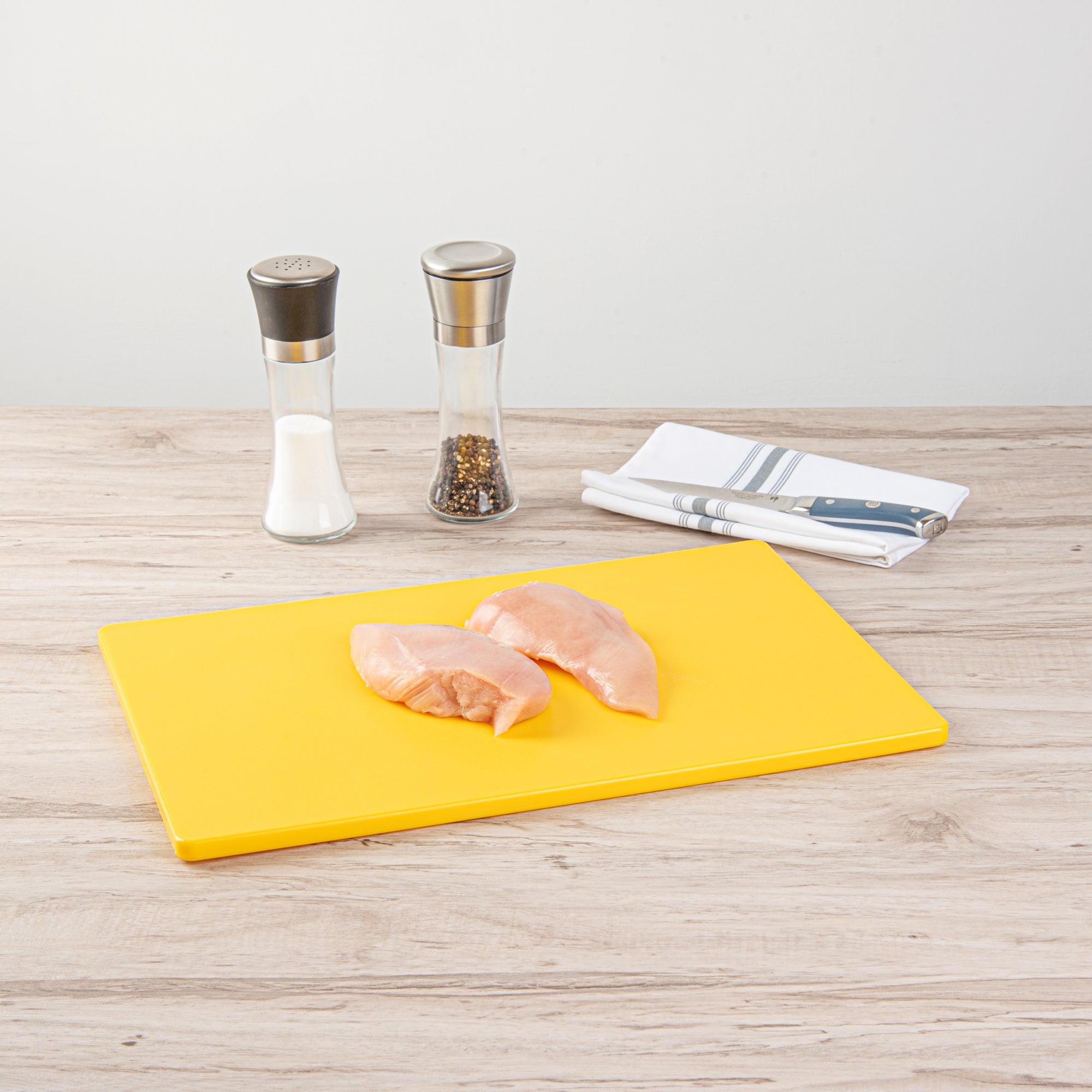 Chef 101 Yellow Plastic Cutting Board - 18" x 12" - 1 count box