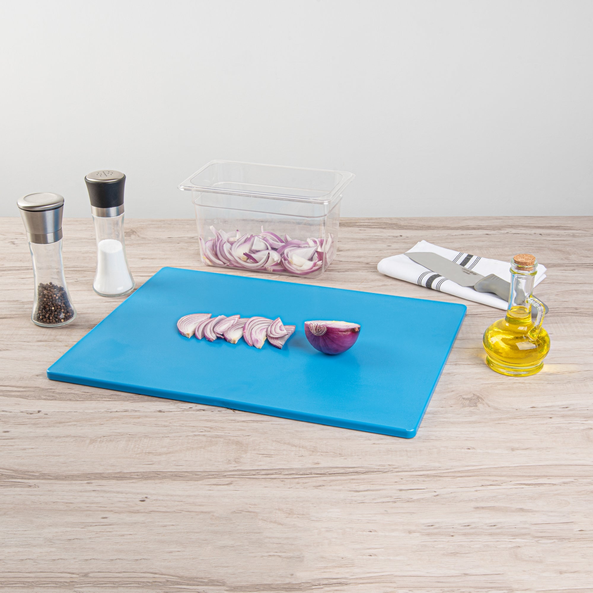 Chef 101 Blue Plastic Cutting Board - 20" x 15" - 1 count box