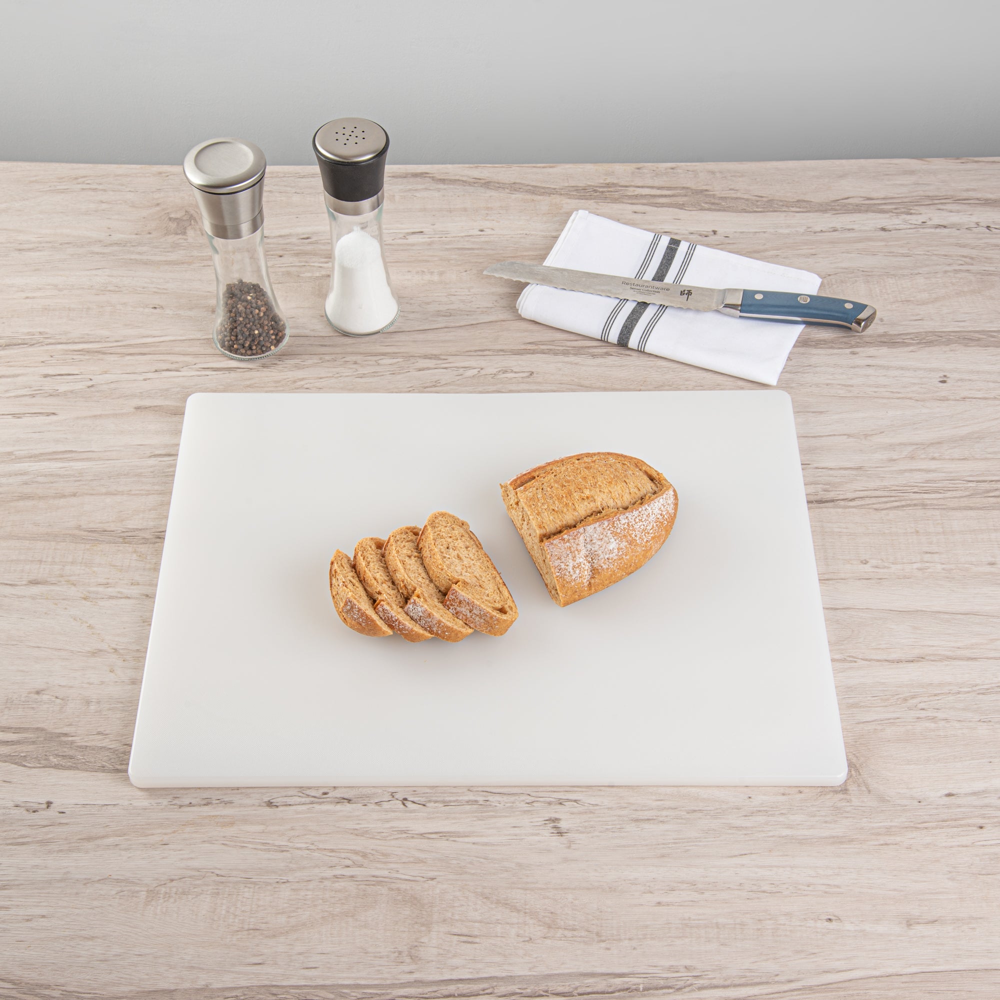 Chef 101 White Plastic Cutting Board - 20" x 15" x 1/2" - 1 count box