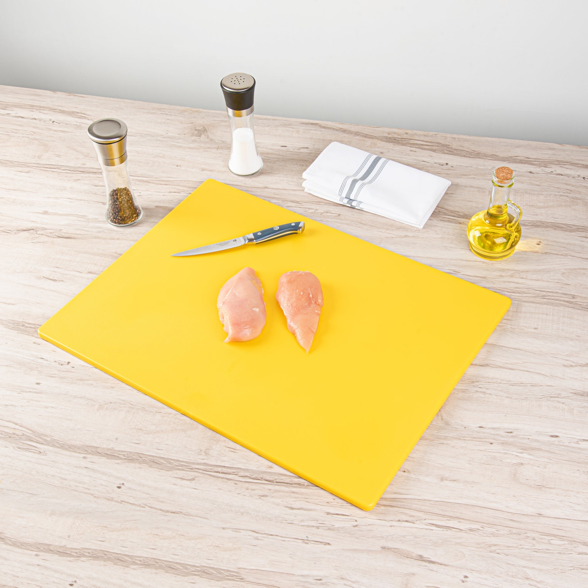 Chef 101 Yellow Plastic Cutting Board - 24" x 18" - 1 count box