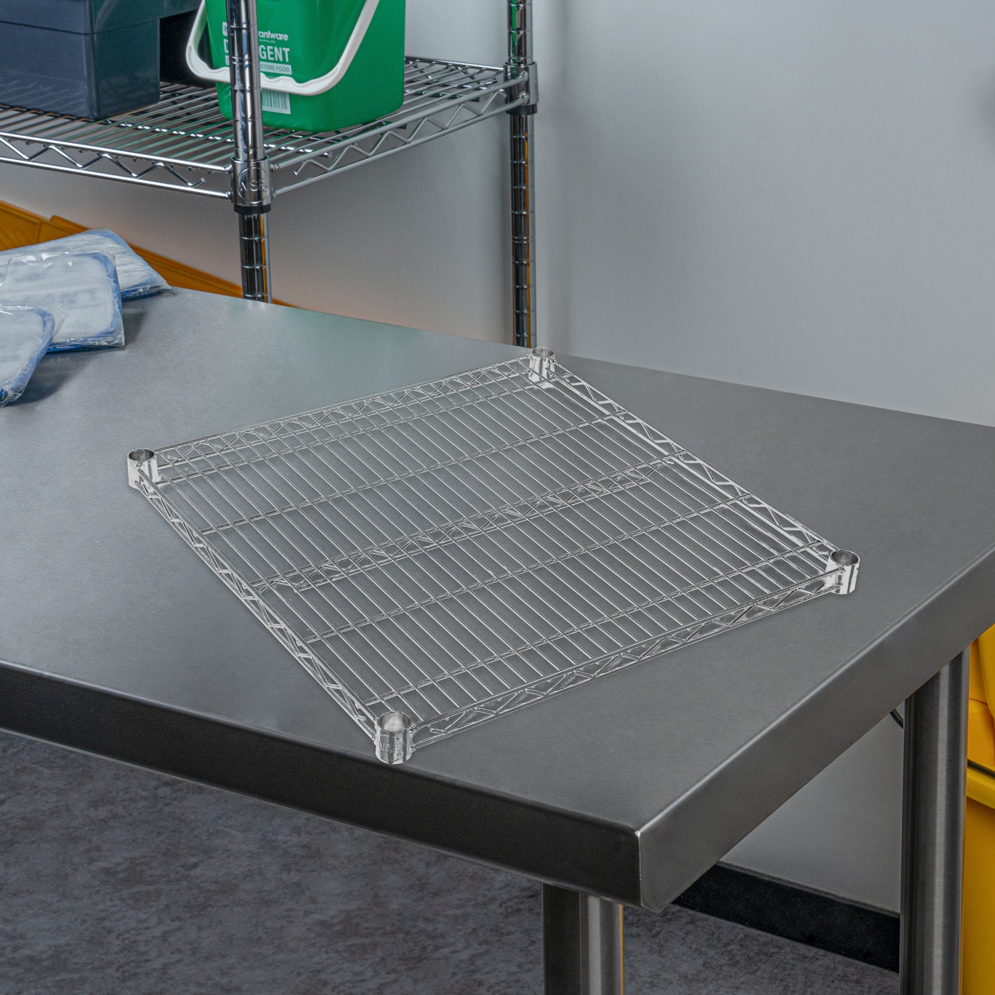 Chef 101 NSF Chrome Shelf - 24" x 24" - 4 count box