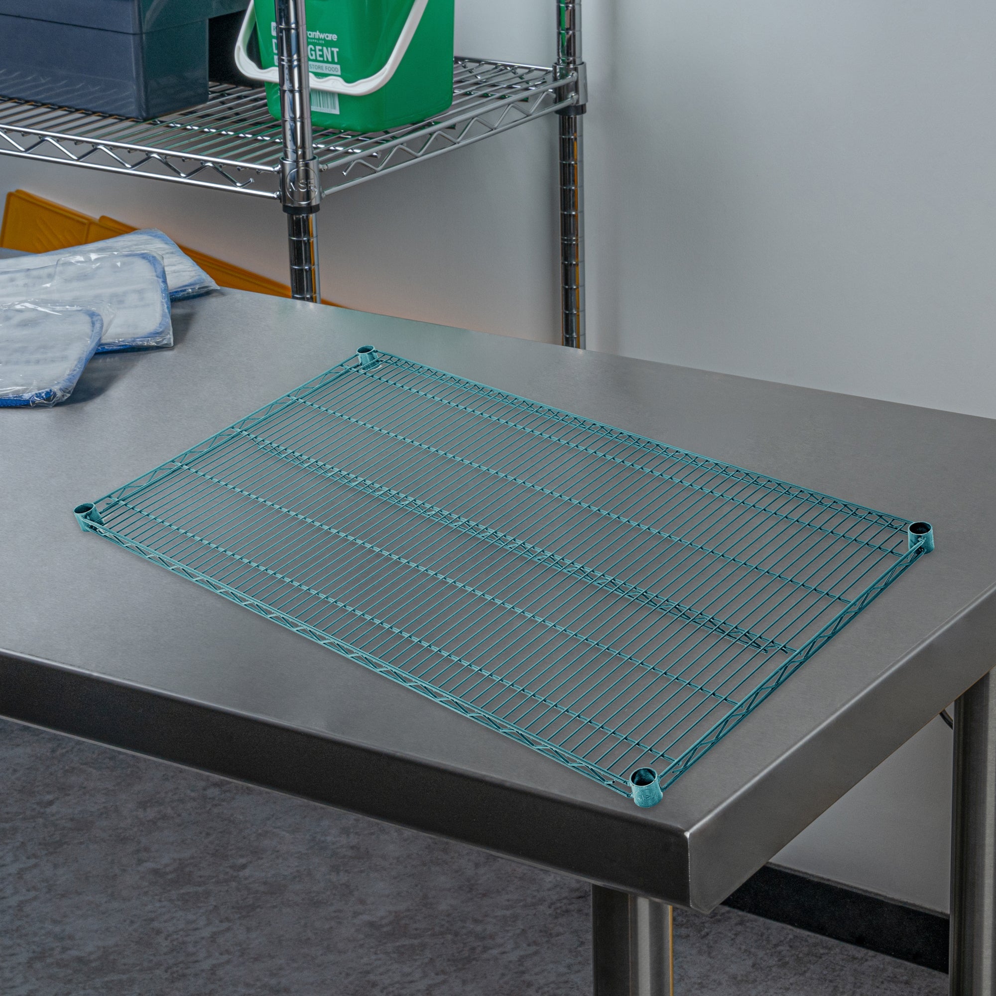 Chef 101 NSF Green Epoxy Shelf - Corrosion-Resistant - 24" x 48" - 4 count box