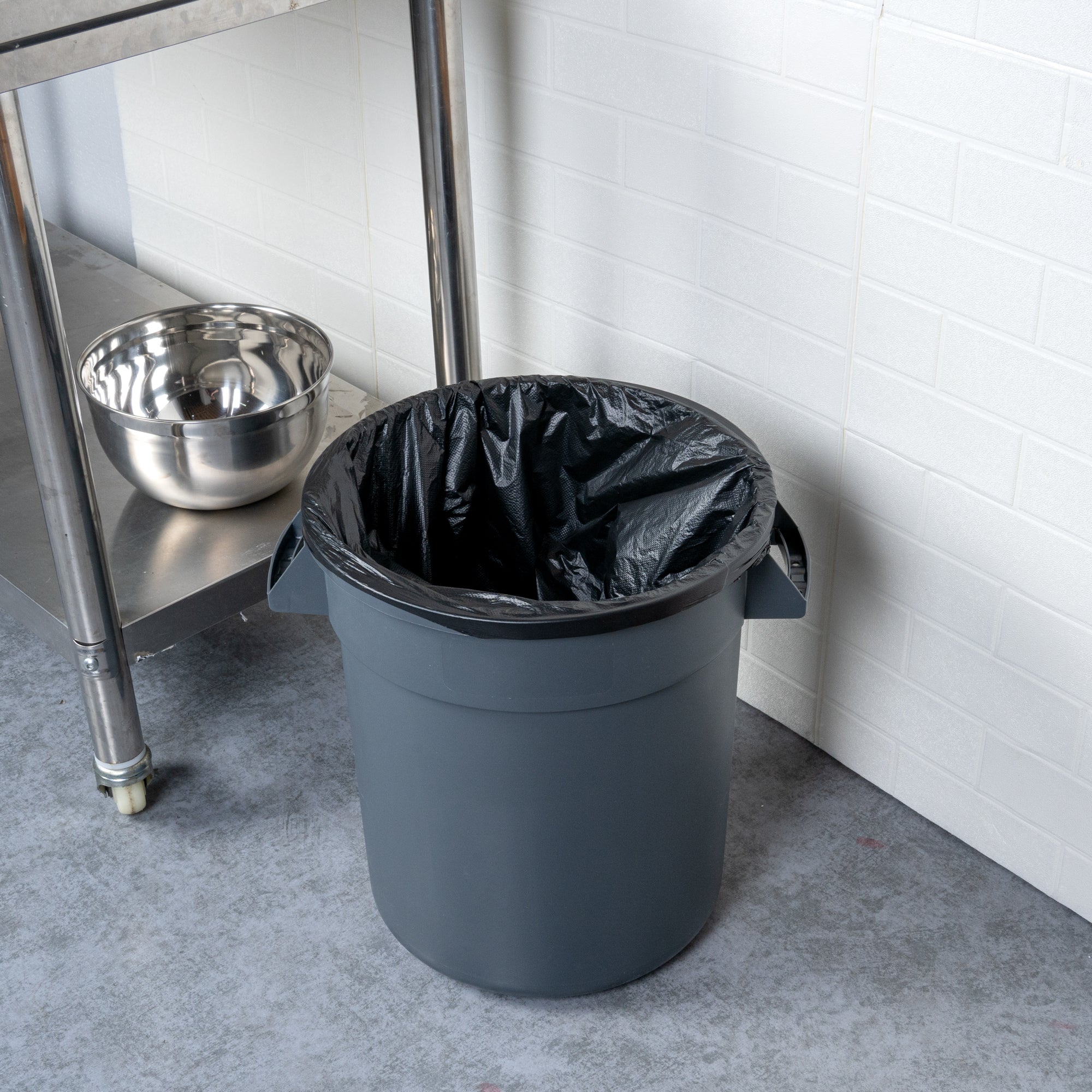 RW Clean 10 gal Gray Plastic Commercial Trash Can / Ingredient Bin - 18 1/4" x 15 3/4" x 17 1/4" - 1 count box