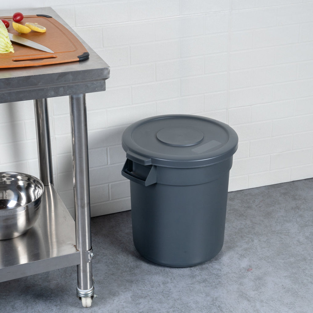RW Clean Gray Plastic Commercial Trash Can / Ingredient Bin Lid - Fits 10 gal - 1 count box