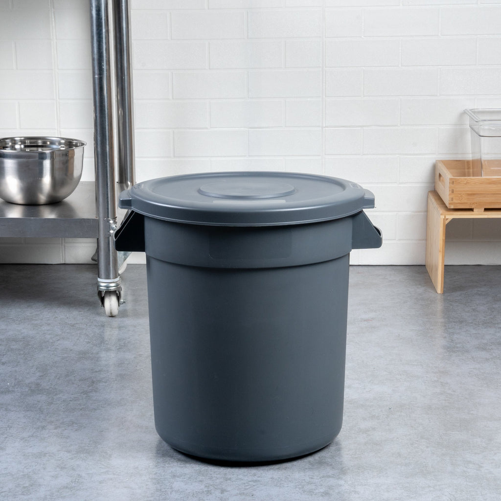 RW Clean Gray Plastic Commercial Trash Can / Ingredient Bin Lid - Fits 10 gal - 1 count box
