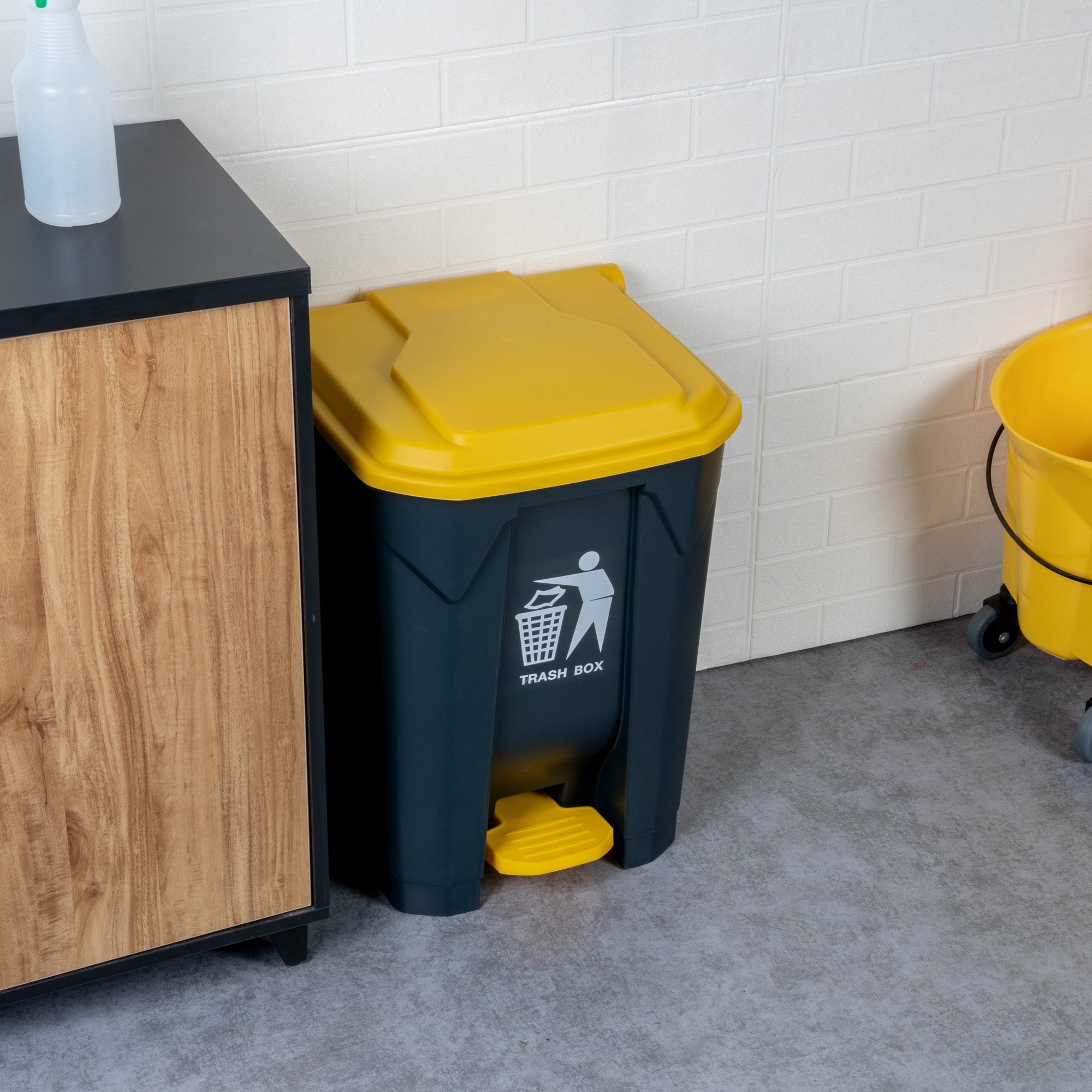 RW Clean 13 gal Dark Gray Plastic Step-On Trash Can - 17" x 15 3/4" x 23 1/2" - 1 count box