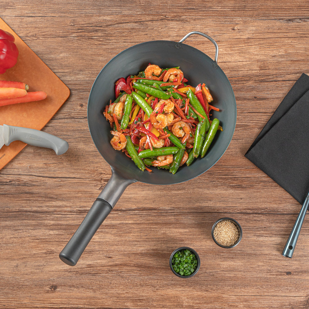 Motomori 12" Black Carbon Steel Flat Bottom Wok / Stir Fry Pan - Pre-seasoned, with Wooden Handle - 10 count box